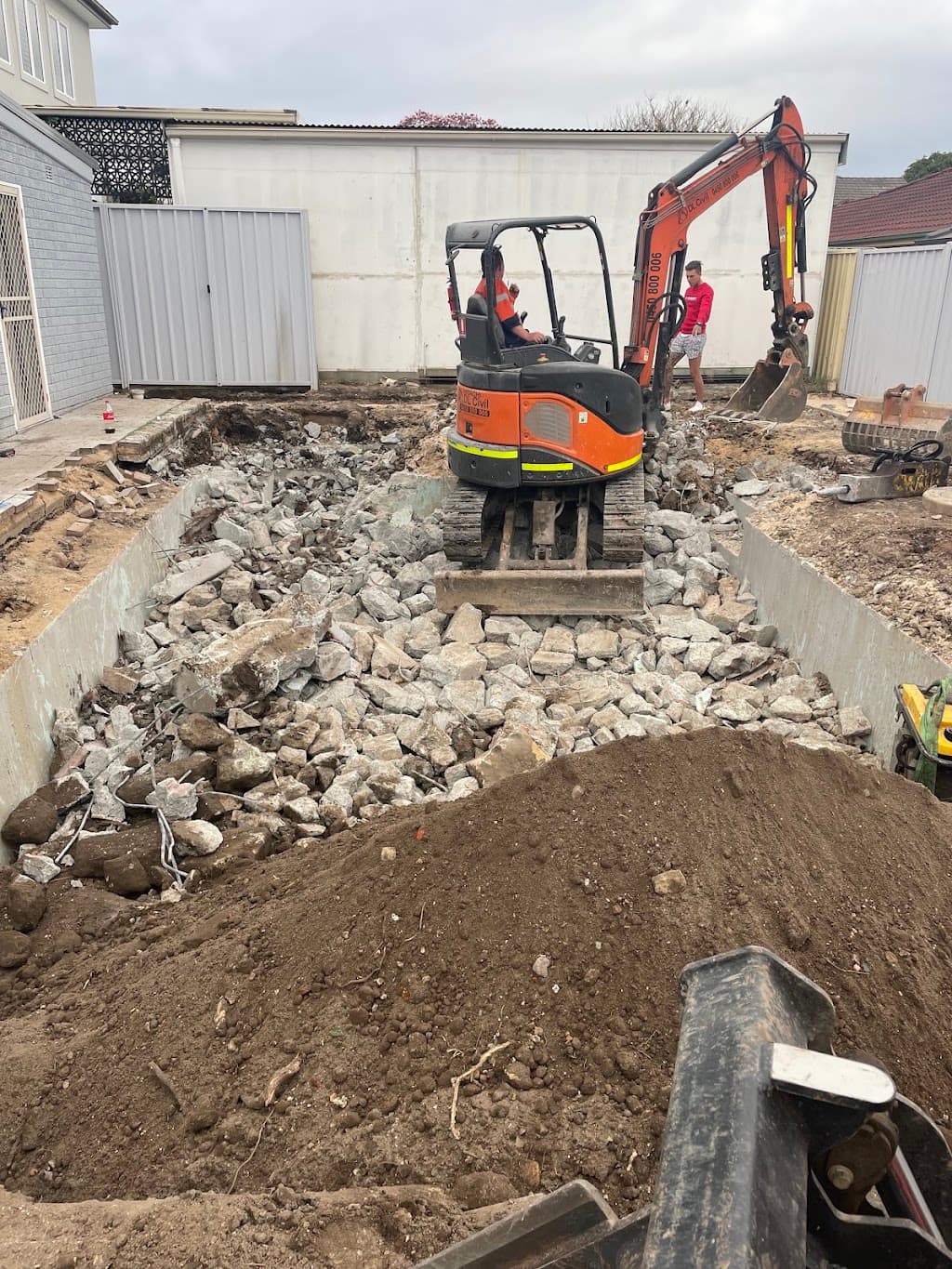 Evolve Demolition. strip -outs & Demolition contractor