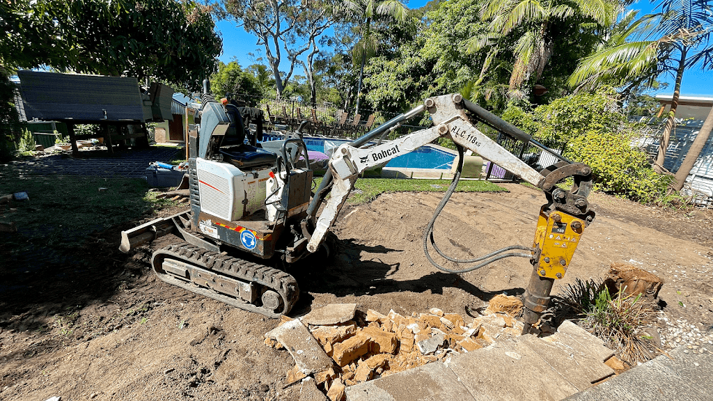 Smithy's Mini Excavating
