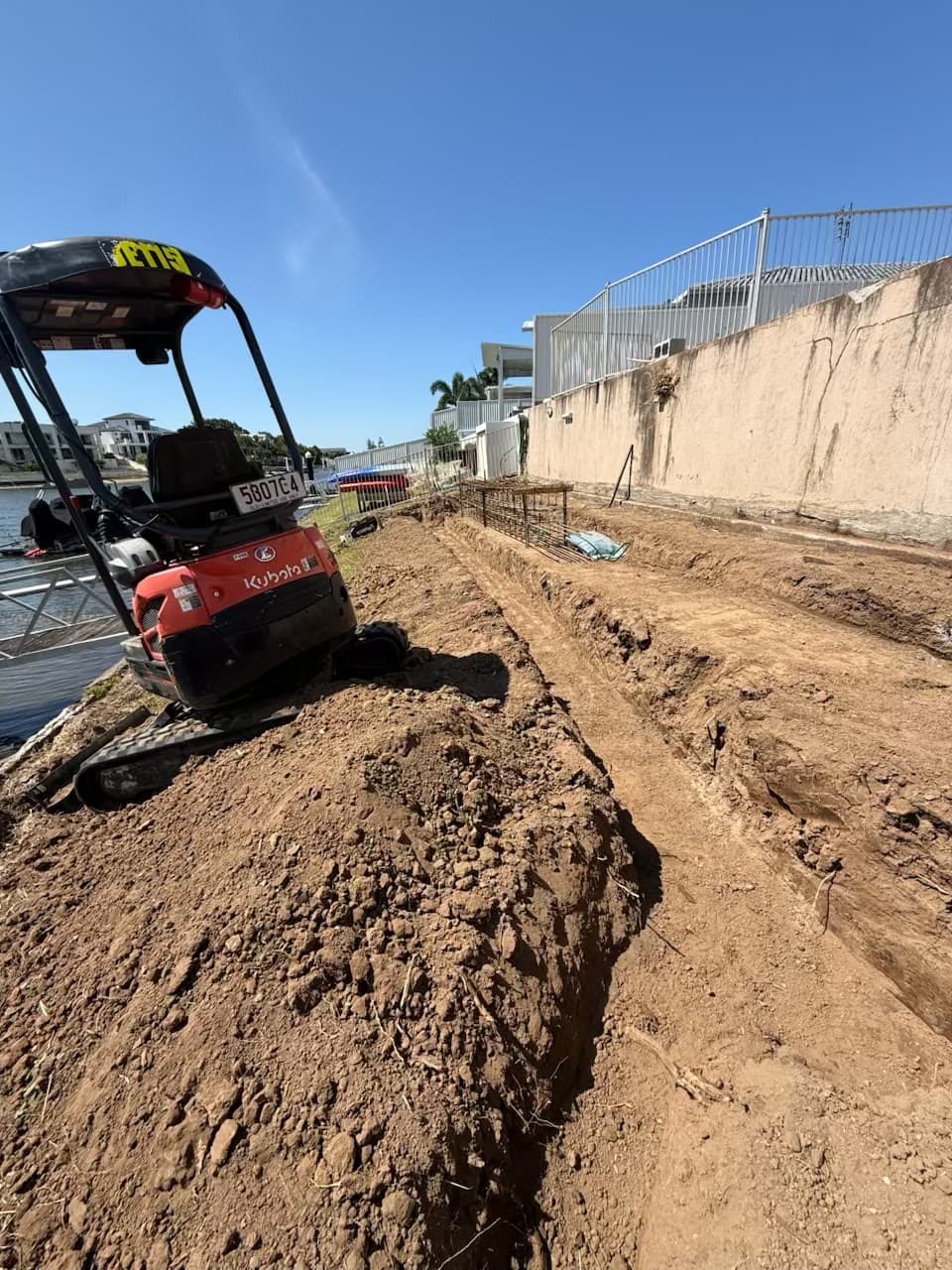 KLC Earthworks and Demolition