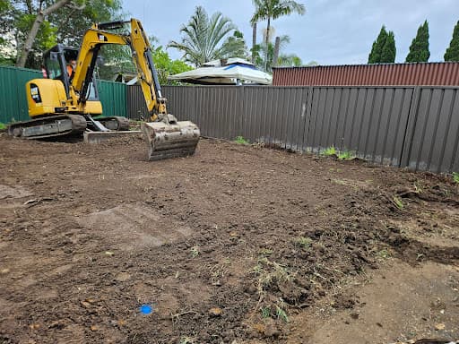 ONTRACK Earthmoving & Demolition — Customer photo