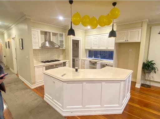 Micro Demo Co. — Customer photo