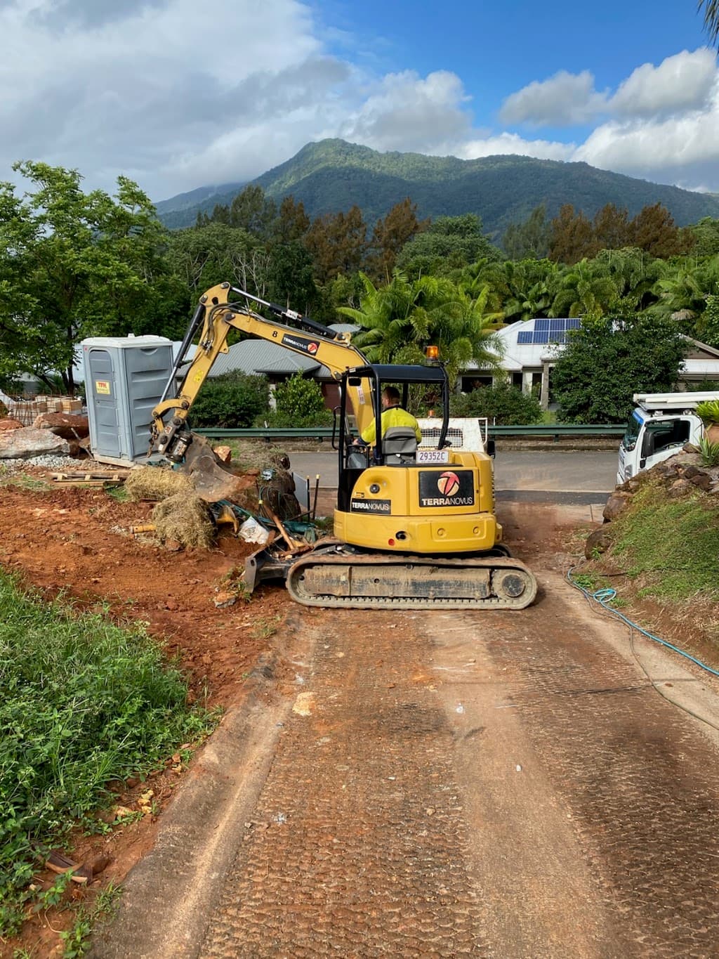 Terranovus Earthworks & Plant Hire